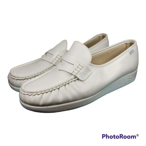 SAS Womens Classic White Slip On Loafer Size 11 - Picture 1 of 8